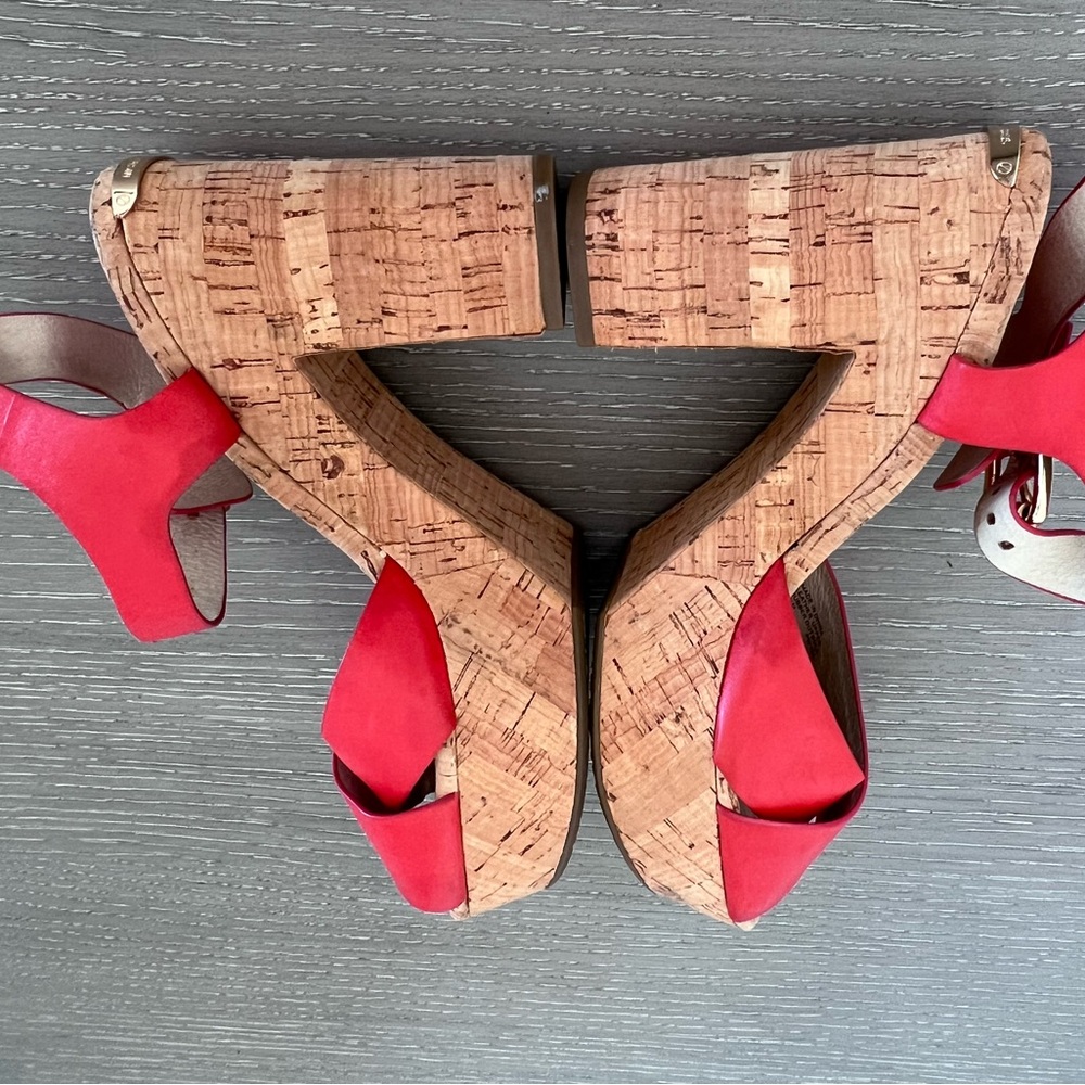 Mikhael Kors platform sandals size 8.5 - Picture 11 of 15
